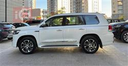 تۆیۆتا لاند کروزەر